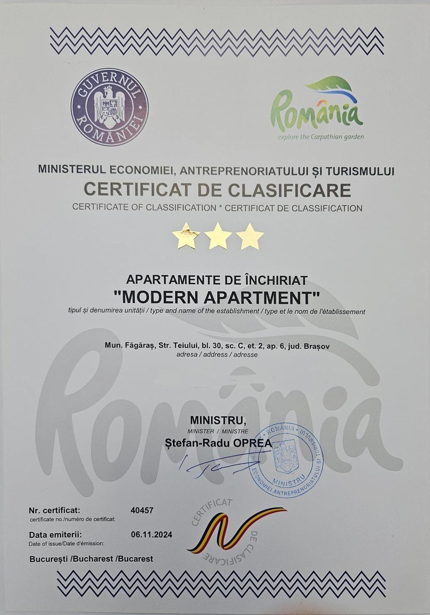 Modern Apartament Фэгэраш Экстерьер фото